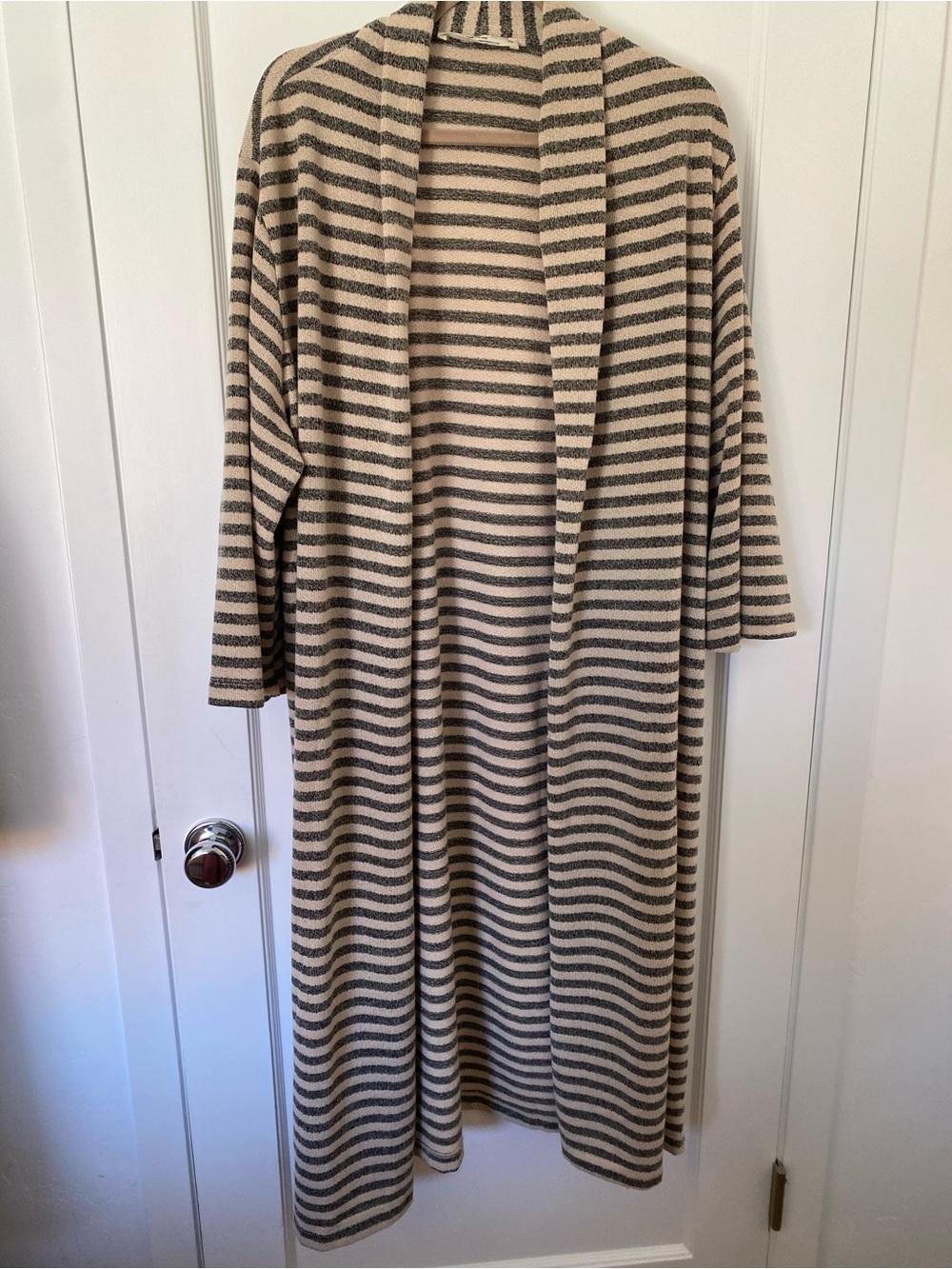 Three Bird Nest Beige and Gray Striped Open-Front Duster